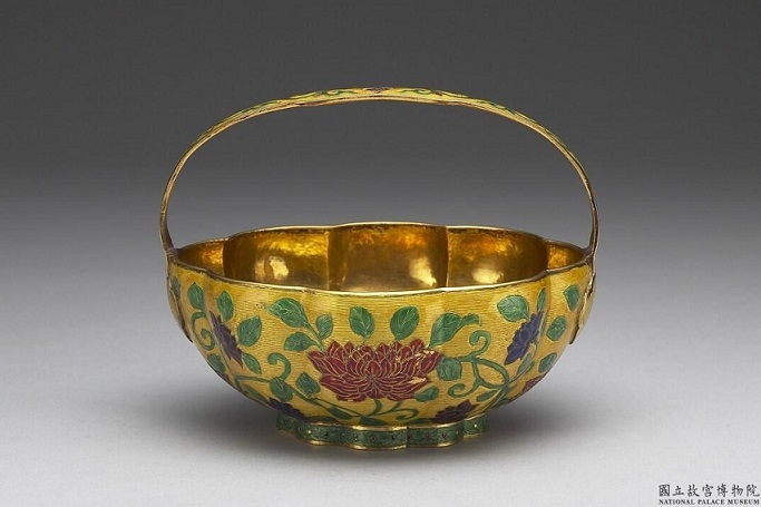 Les objets en émail du musée national du palais