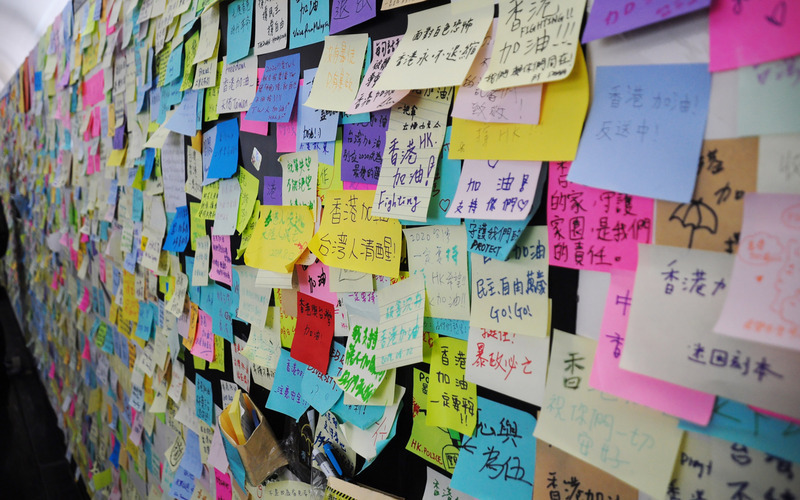 Les conflits des étudiants hongkongais et chinois sont à traiter conformément à la loi