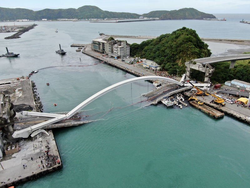 Effondrement d’un pont du port de Nanfang’ao, plusieurs blessés graves