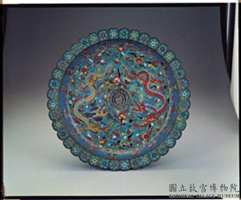 Objets en émail cloisonné de la dynastie Ming