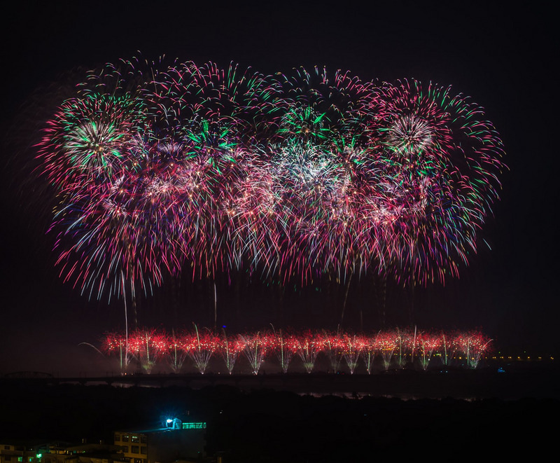 Le ciel de Pingtung illuminé par le feu d’artifices national