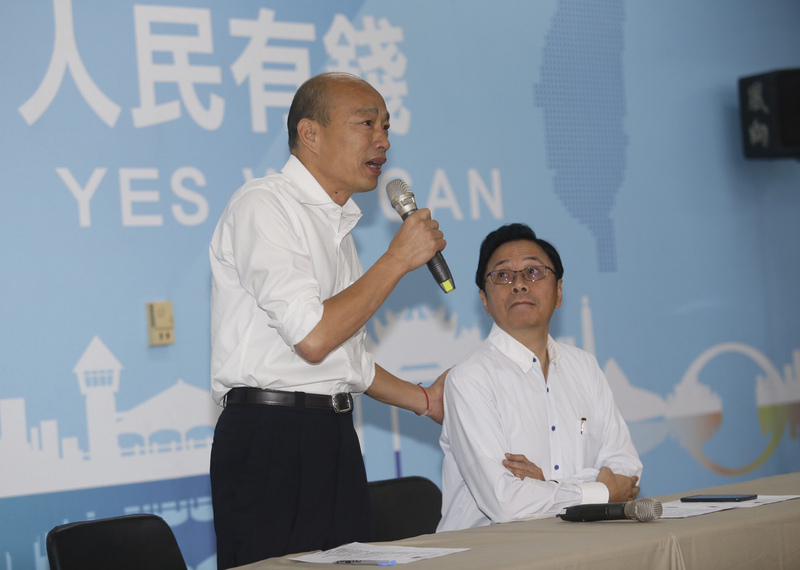 Han Kuo-yu annonce Chang San-cheng à ses côtés pour la course présidentielle