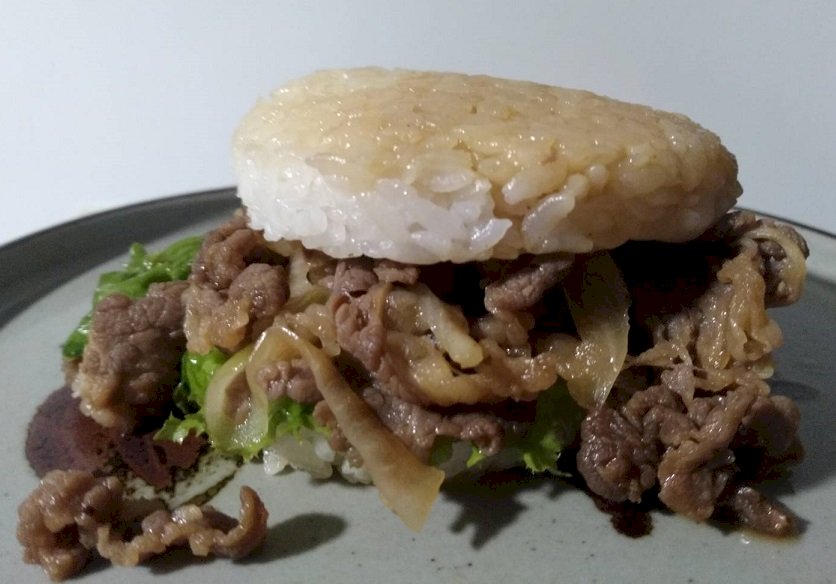 Hamburger de riz (photo RTI)