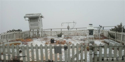 Le Mont de Jade enfile son premier manteau de neige de l’hiver