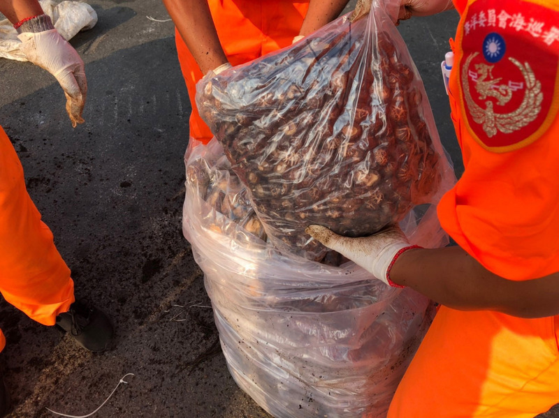 Les champignons parfumés chinois illégaux sur le marché taiwanais