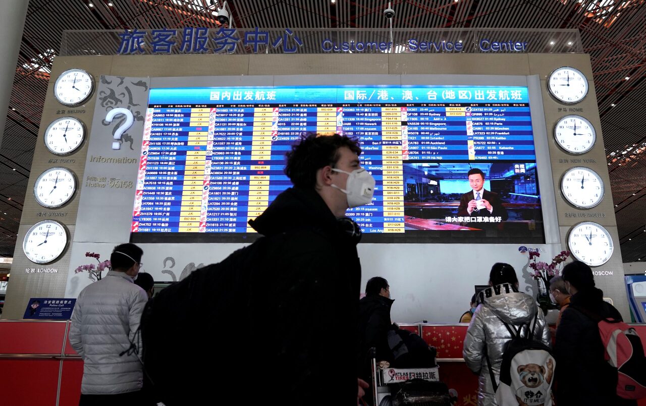 Tout passager en transit par la Chine, Hong Kong ou Macao doit suivre une quarantaine de 14 jours à domicile