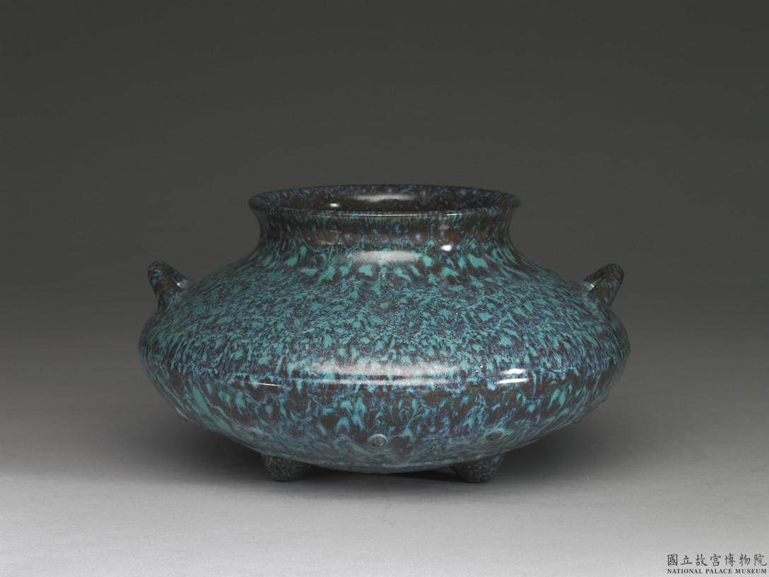 Vases et puits en céramique