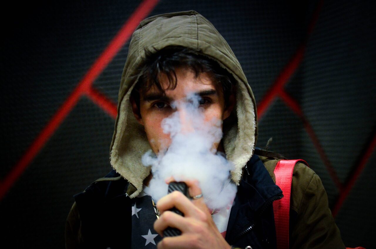 La cigarette électronique en hausse de 50% chez les jeunes