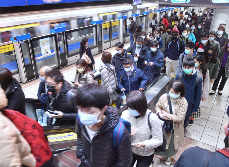 Les villes du nord s’accordent sur le port du masque dans les transports publics