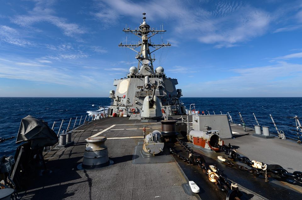 Un destroyer américain passe dans le détroit de Taiwan