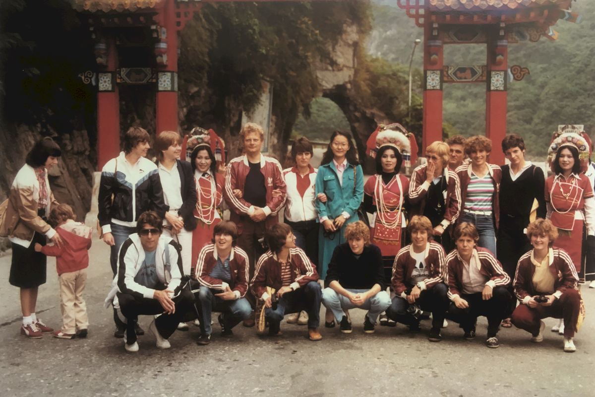Un documentaire sur une équipe féminine allemande de football et sa victoire lors une compétition internationale organisée par Taiwan en 1981