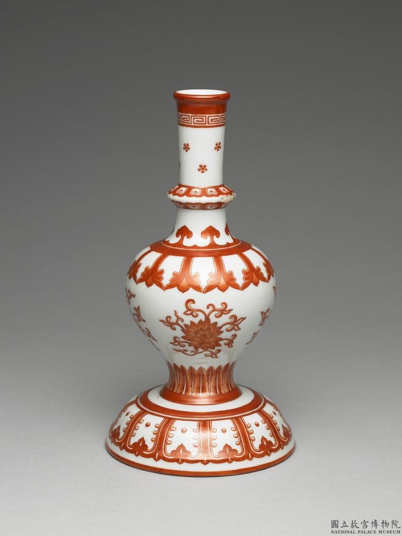 Vases en céramique du musée national du Palais de Taipei