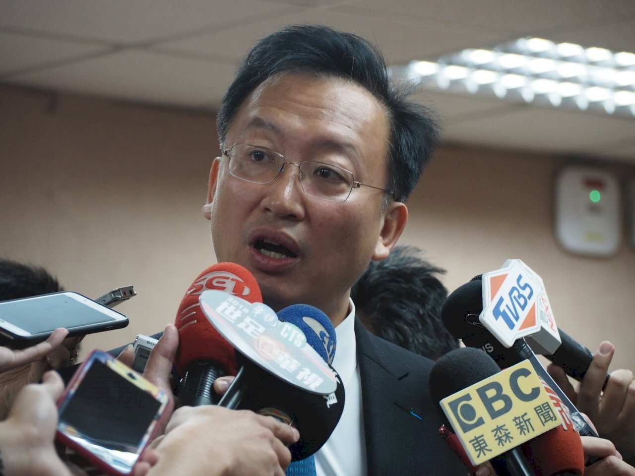 Taiwan partage son expérience de gestion de la crise sanitaire au Sénat français