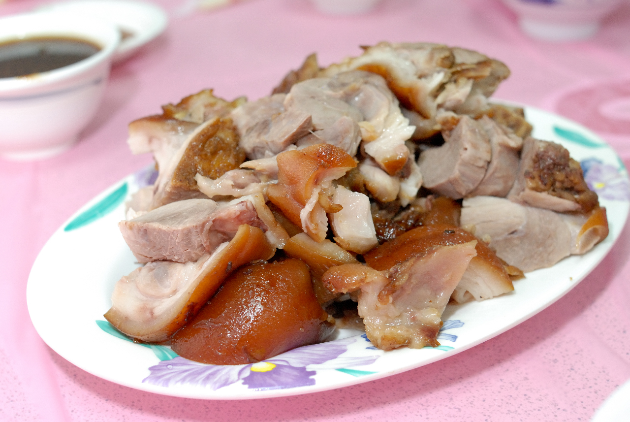 La commande, Beigang, les racines de Li Yu-chi, pied de porc