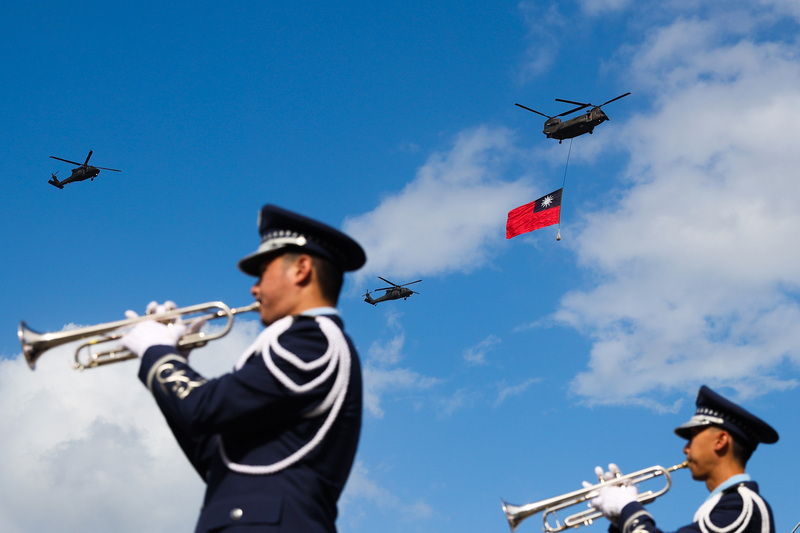 47 avions militaires survoleront le Palais présidentiel pour le double dix