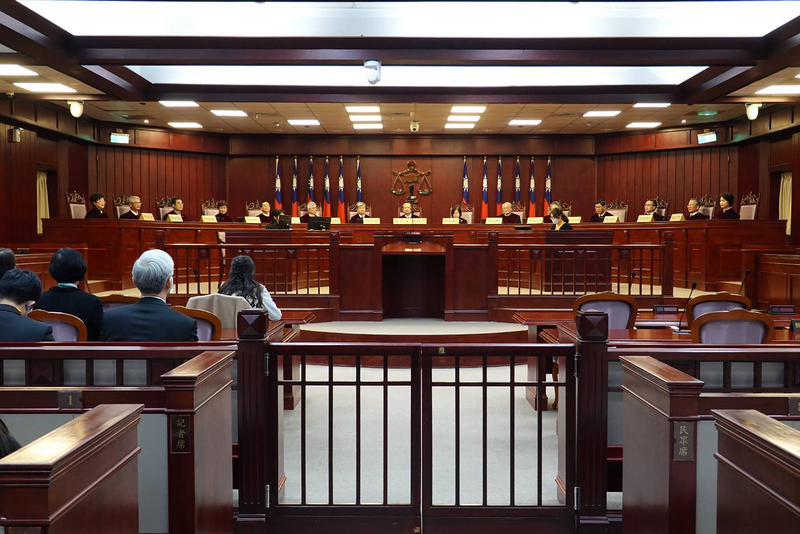 Elargissement des pouvoirs parlementaires : la cour constitutionnelle accepte la demande d’interprétation du DPP