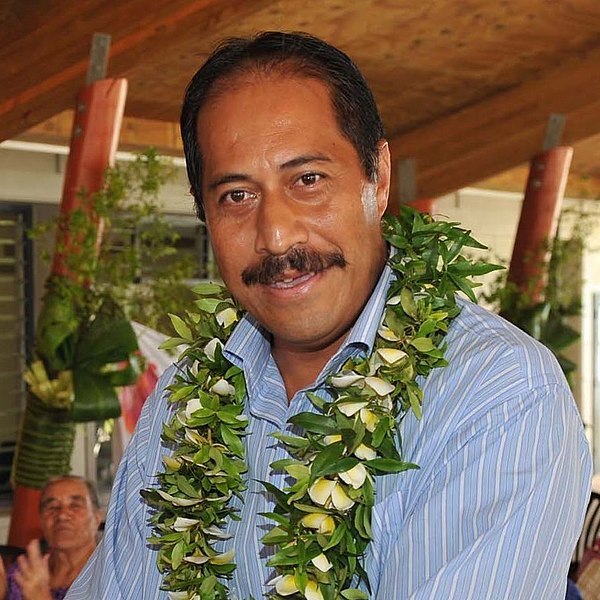 Le Premier ministre de Niue Dalton Tagelagi (Image : Ministry of Youth Affairs and Sports (GODL-India), GODL-India <https://data.gov.in/sites/default/files/Gazette_Notification_OGDL.pdf>, via Wikimedia Commons)