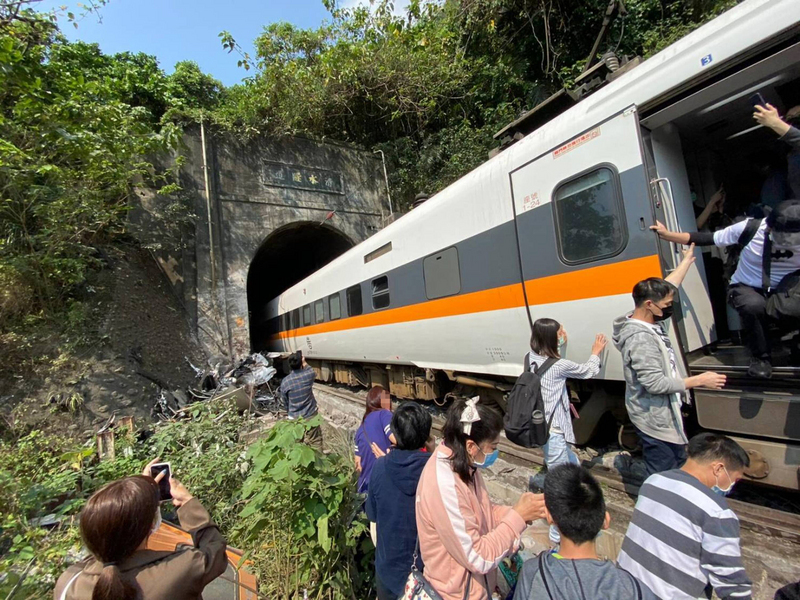 Déraillement du train Taroko : l’administration des chemins de fer intente un procès civil