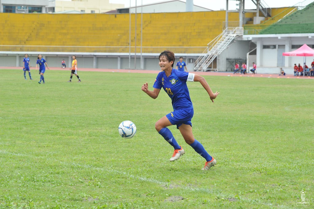 Reprise des championnats de football !