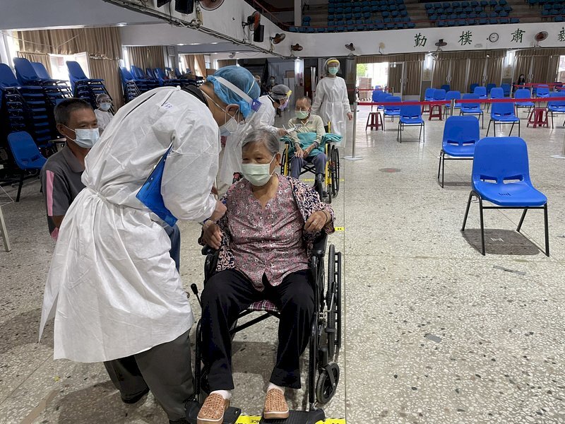 Covid-19 : Taiwan distribuera gratuitement des tests rapides aux seniors à partir de septembre
