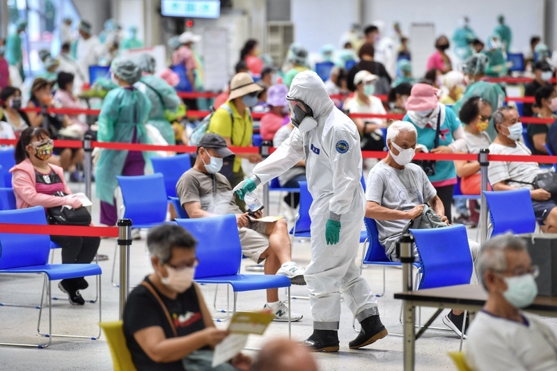 Vaccin anti Covid-19 : la dose de rappel est ouverte à tout le monde