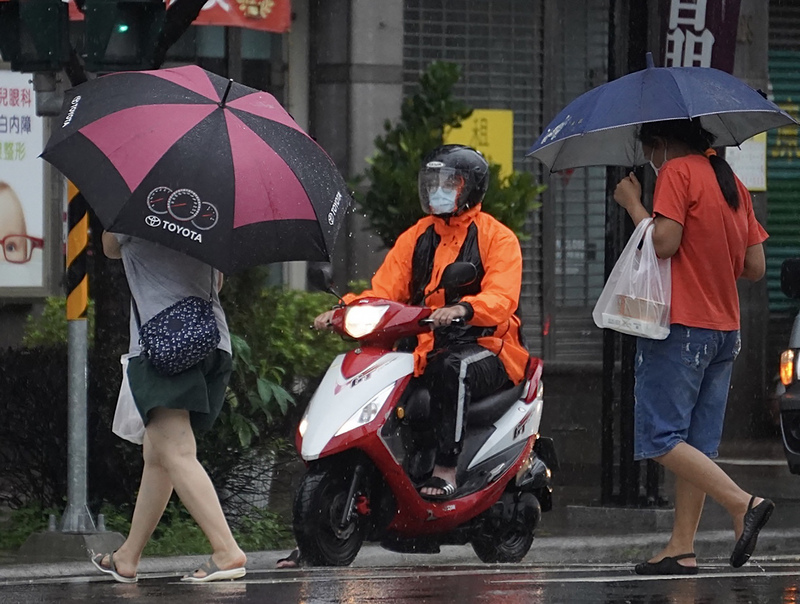 Deux typhons pourraient affecter Taiwan à l’automne