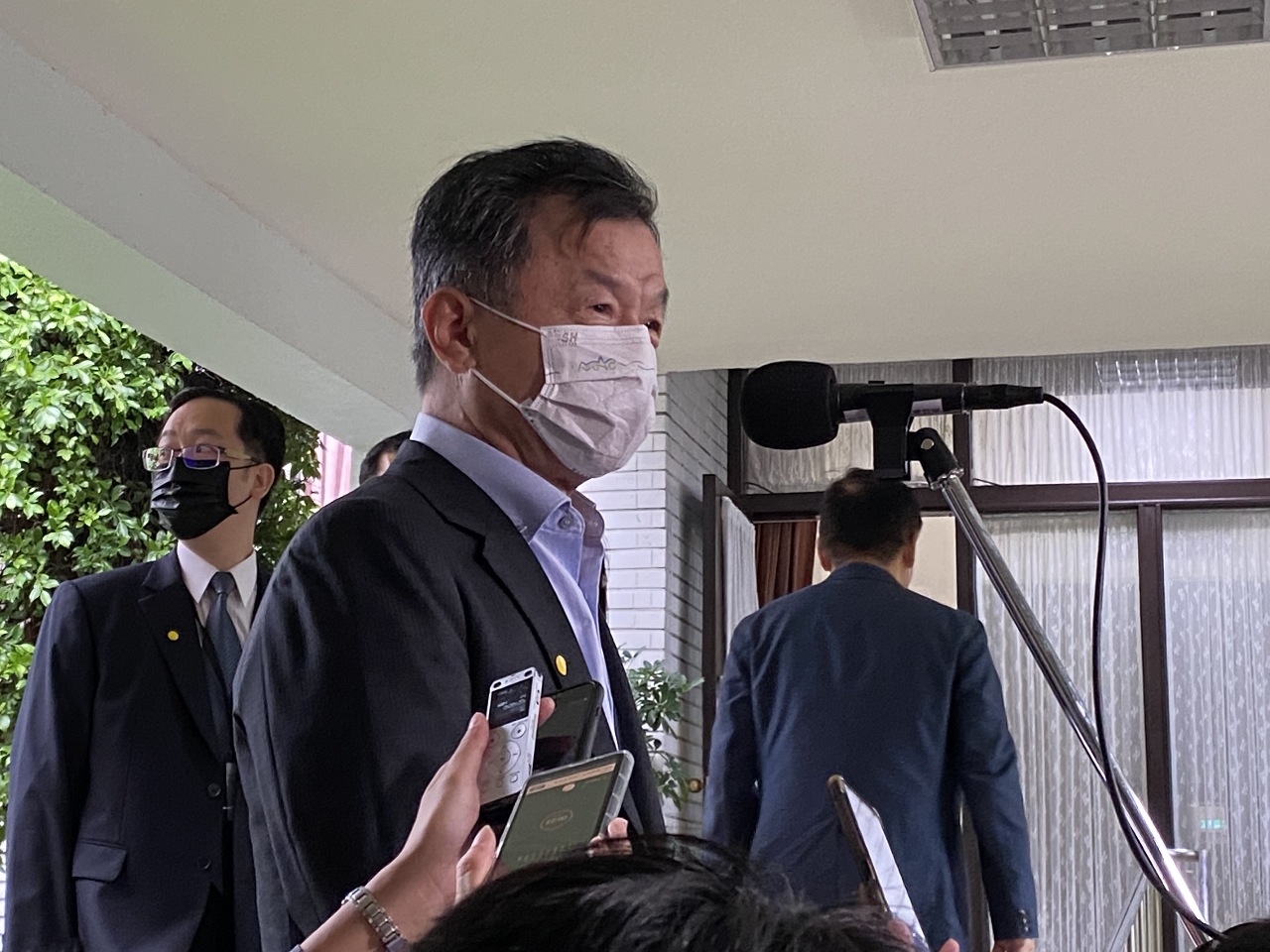 Chiu Tai-san (邱太三) exhorte les deux rives du détroit à renforcer l'application des lois