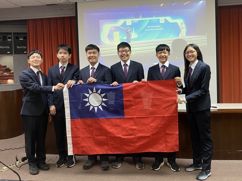 Taïwan, premier aux Olympiades internationales junior des sciences 2021