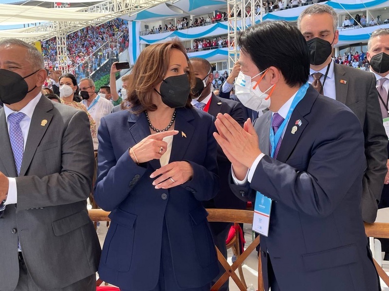 Taïwan, un dossier familier pour Kamala Harris
