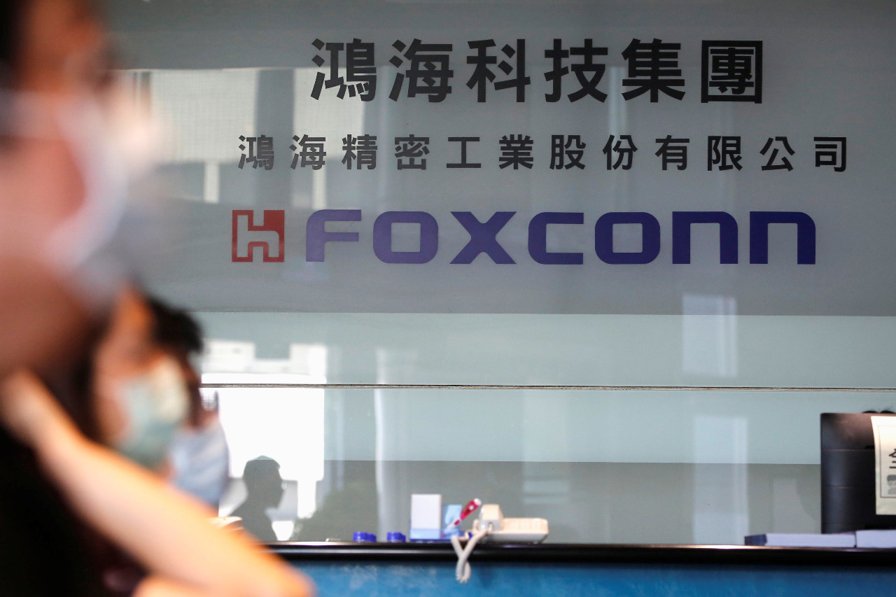 Foxconn investira davantage aux Etats-Unis dans les domaines de l’IA et des automobiles électriques