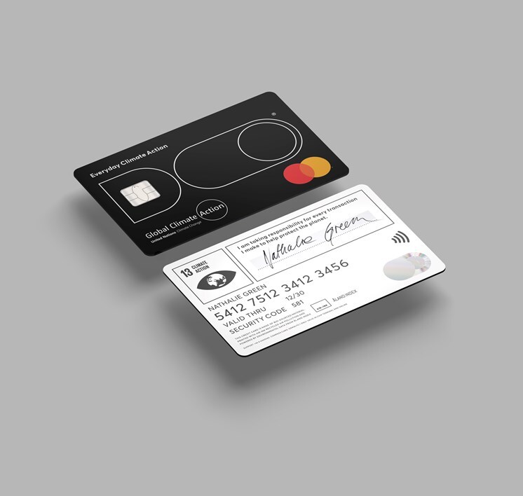 Des cartes bancaires qui limitent les dépenses des consommateurs pour raison environnementale
