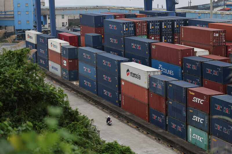 Le fret des ports génère des revenus à la hausse et les croisières reprennent