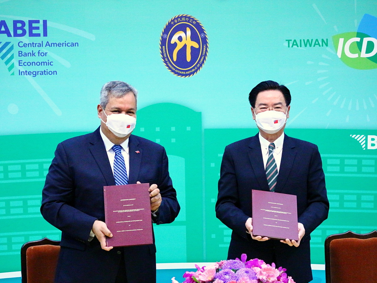 Taïwan et CABEI promettent des fonds pour l'autonomisation des femme