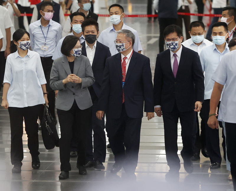 Tsai Ing-wen assiste à l’inauguration du salon Intelligent Asia
