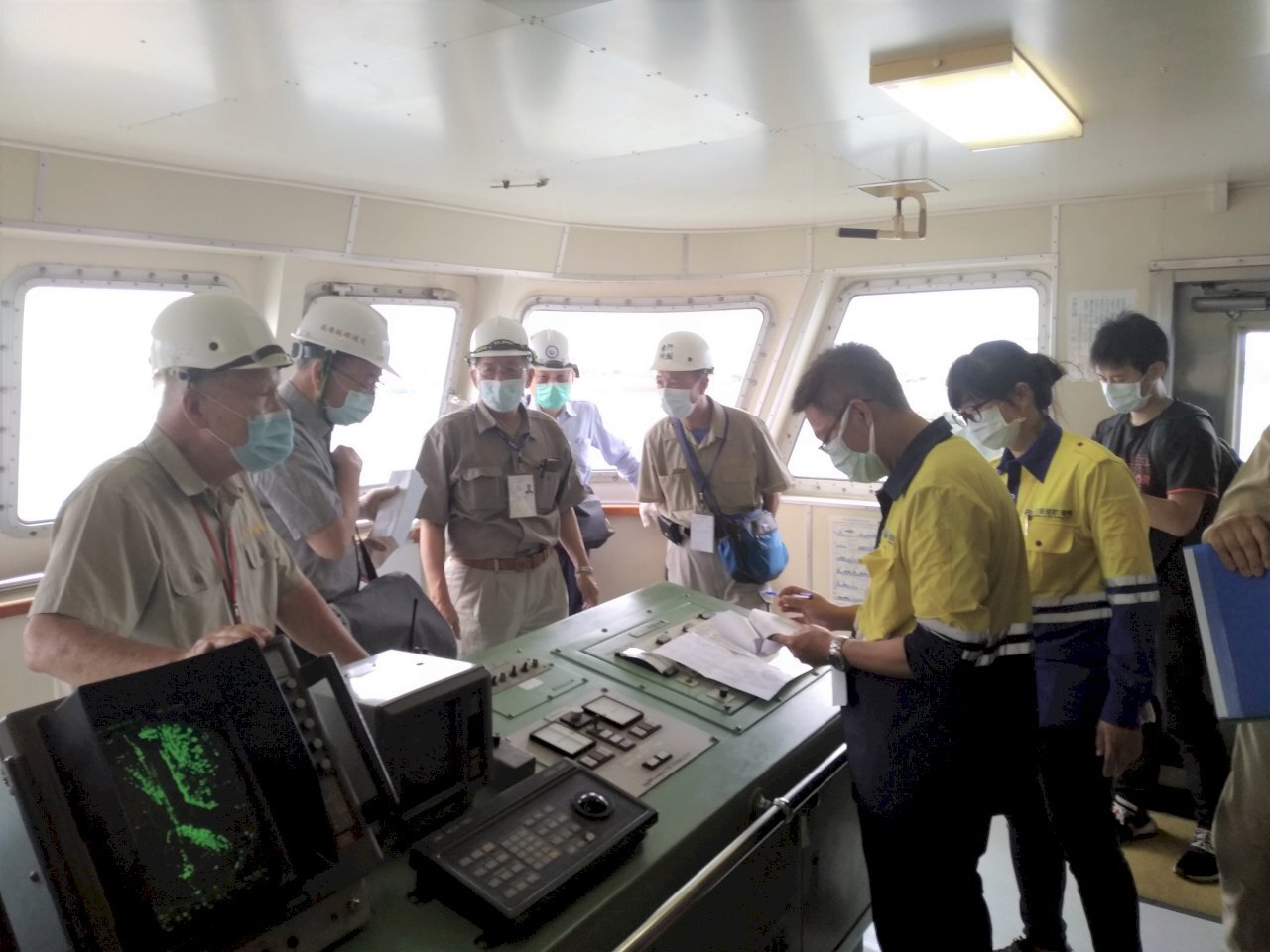 Contrôle à grande échelle du personnel à bord des navires étrangers