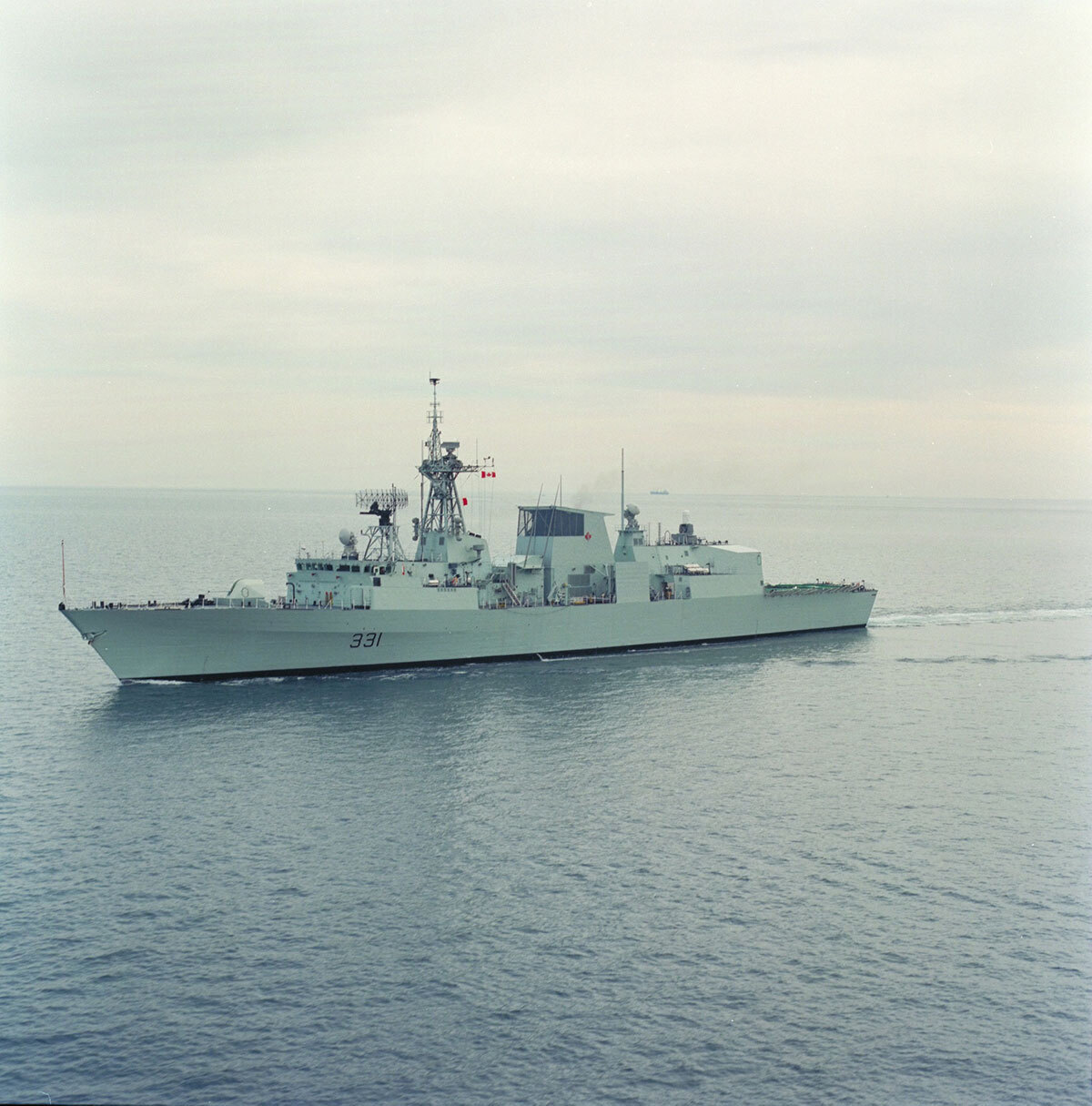 Deux navires américain et canadien passent dans le détroit de Taïwan