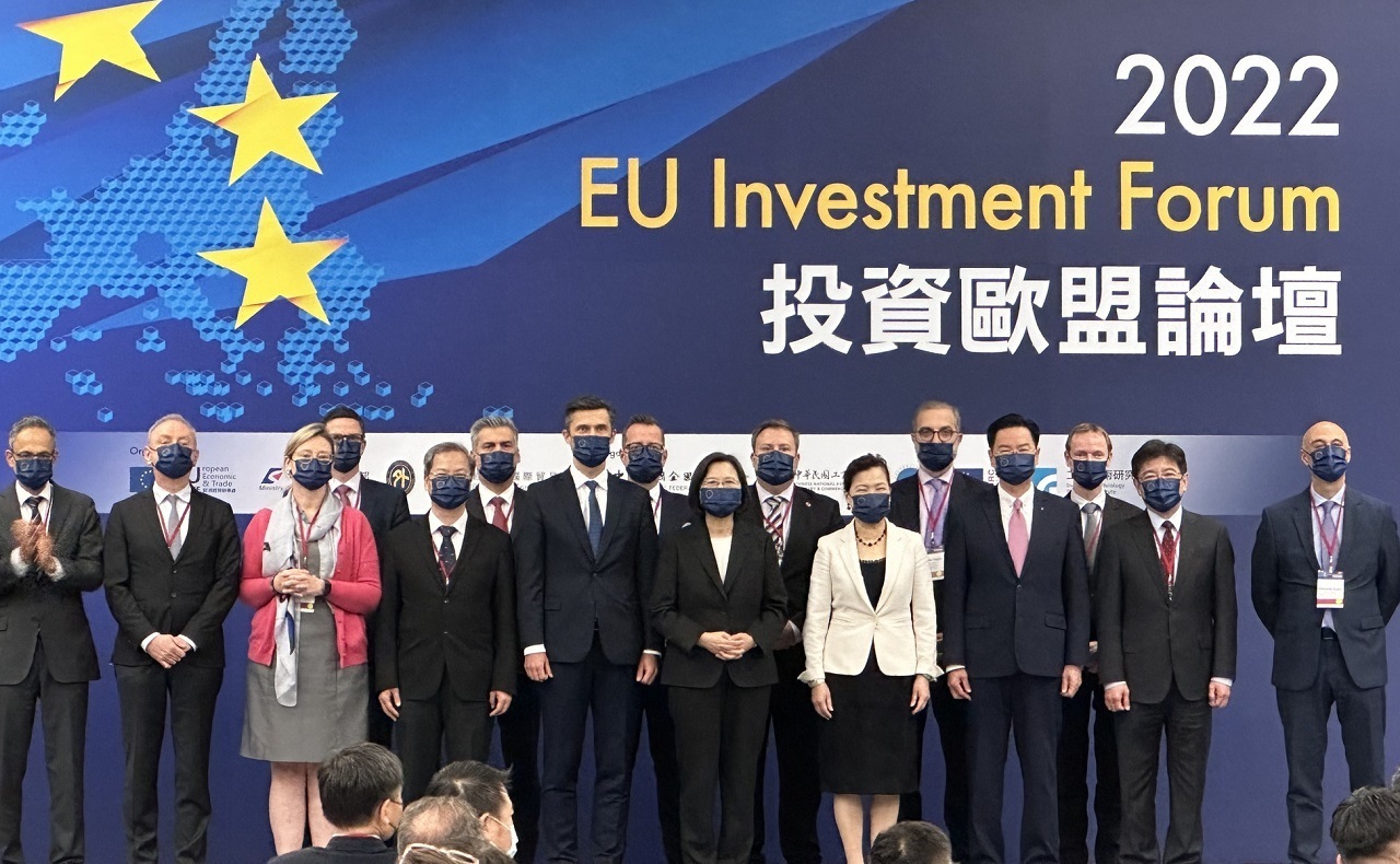 Tsai Ing-wen assiste à l’ouverture du forum sur l’investissement en Union européenne