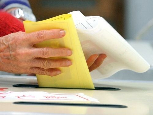 Collecte de fonds pour permettre aux jeunes d’aller voter : près de 1 000 trajets sponsorisés