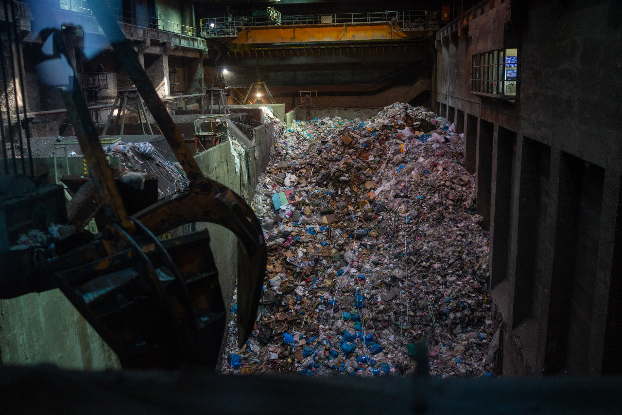 9000 mètres cubes de déchets, c'est la capacité de l'incinérateur de Neihu pour 3 jours, mais grâce au recyclage, actuellement il brûle 600 tonnes quotidiennement © Sasa