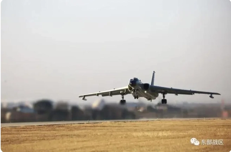 Biden signe la NDAA, la Chine répond avec 71 avions dans le détroit
