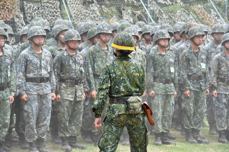 L’armée renforce la formation des soldats dès le service militaire
