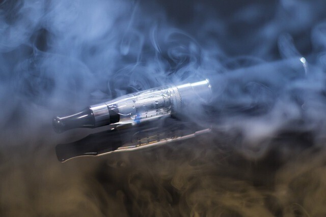 Vers un examen accéléré de l’encadrement de la cigarette électronique