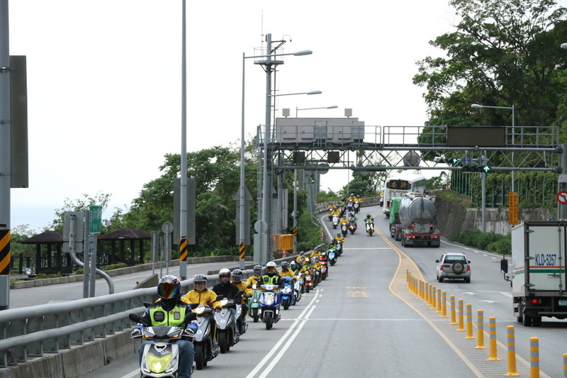 Le rêve de motards ne s’éteint jamais peu importe l'âge