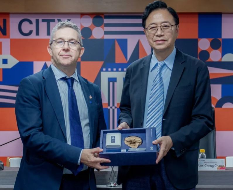 La France doit clarifier sa position par rapport à Taiwan selon Christophe Ferrari, président de la métropole Grenoble Alpes