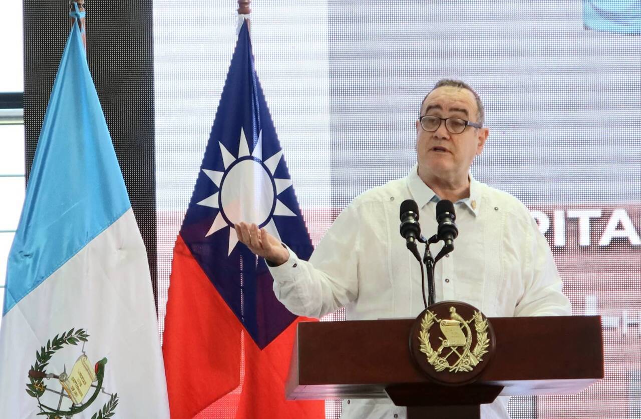 Le président du Guatémala annonce une visite à Taïwan