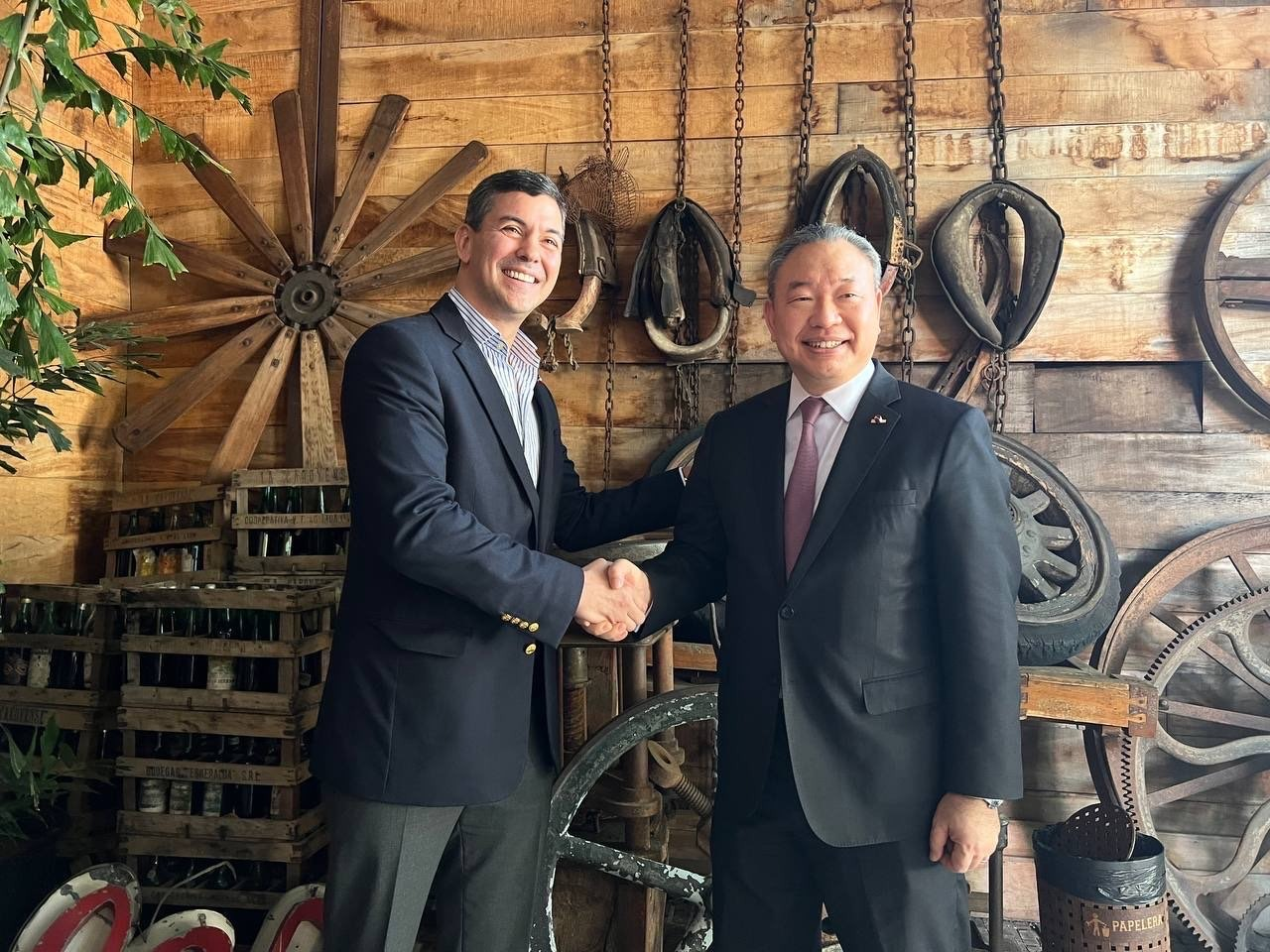 Visite au Paraguay du vice-ministre des Affaires étrangères taïwanais Alexander Yui