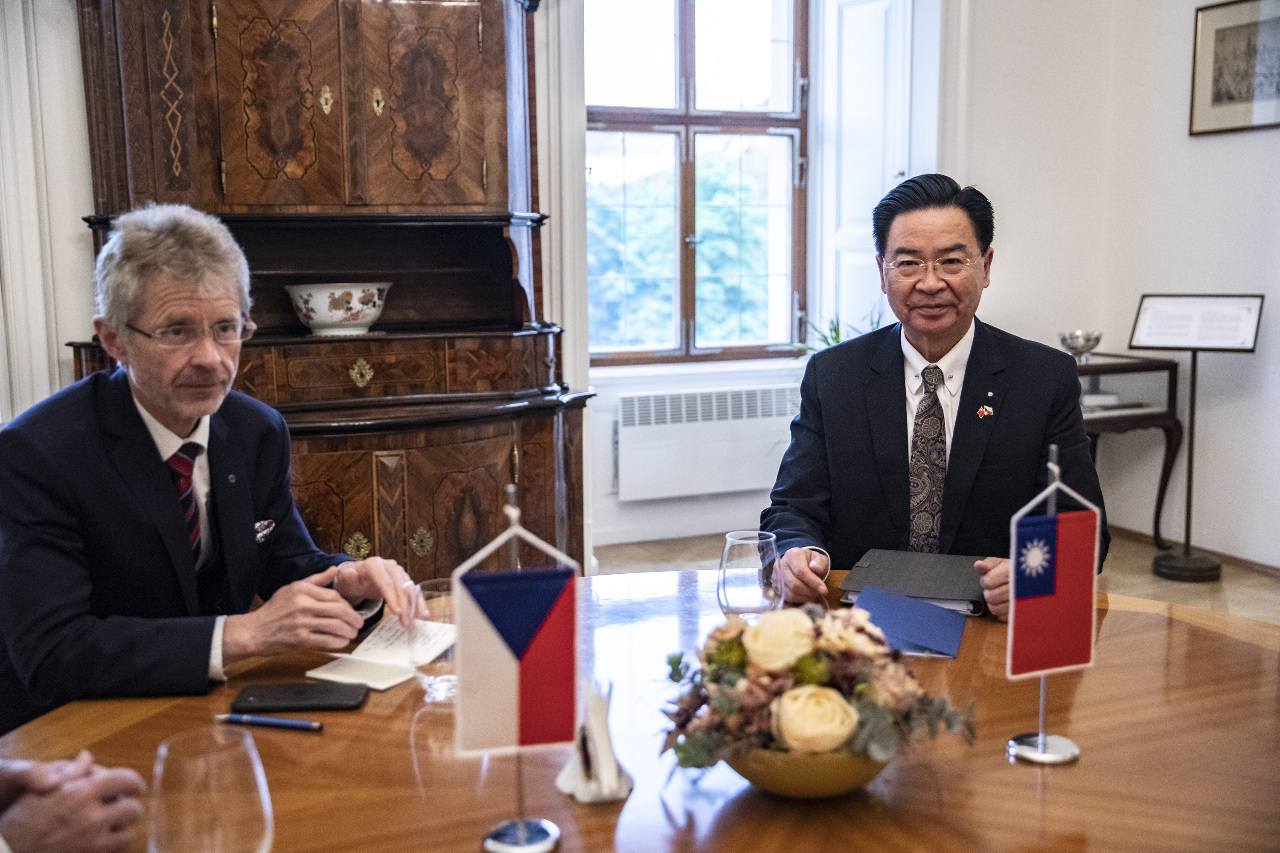 Le ministre des Affaires étrangères taïwanais s’entretient avec le président du Sénat tchèque