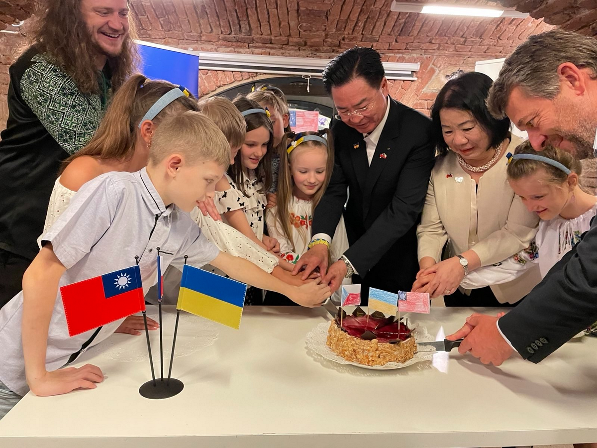 Le ministre des Affaires étrangères Joseph Wu continue sa visite en République tchèque