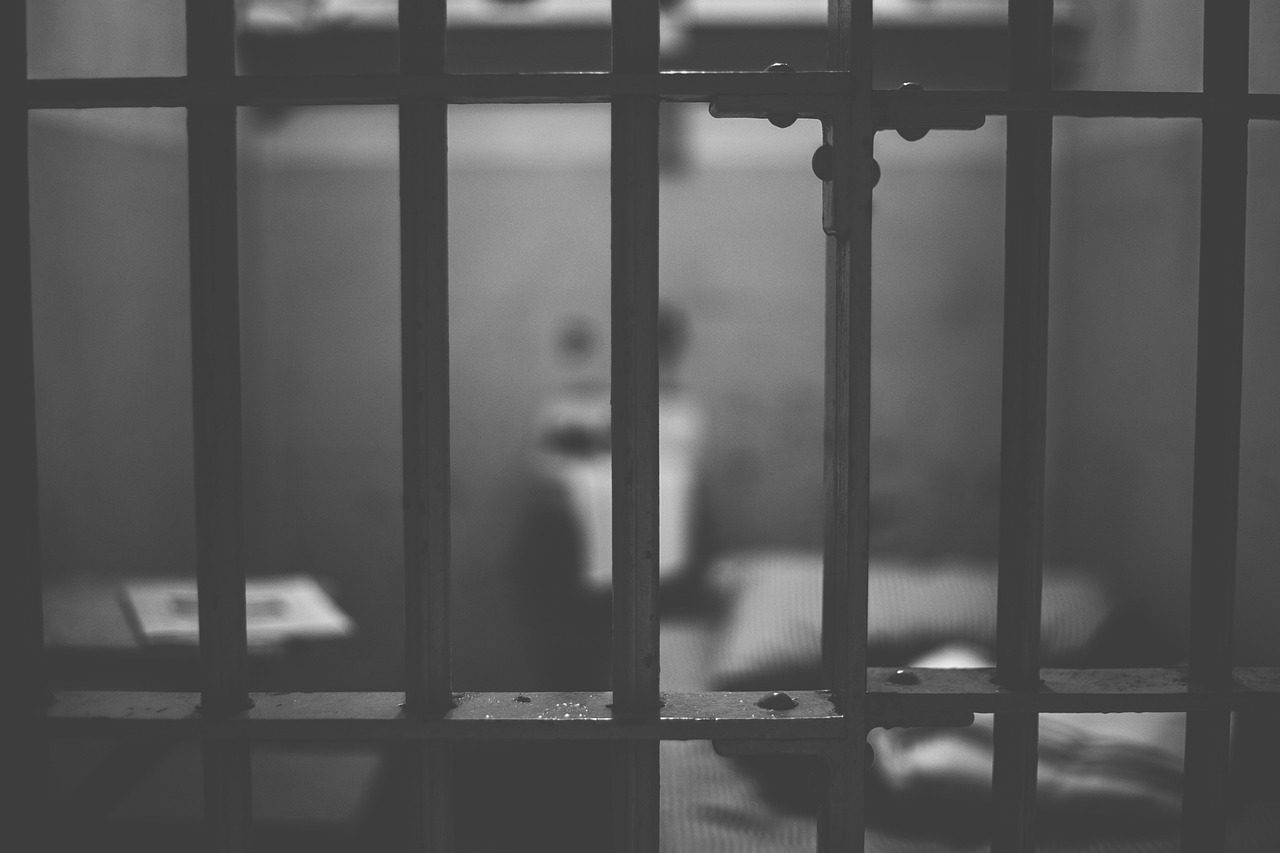Courrier: concours, post-élections et prisons