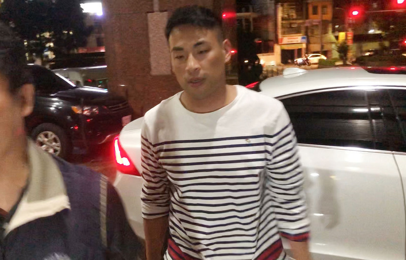 Un conseiller municipal de Keelung et candidat du DPP aux législatives sous le coup d'une enquête pour corruption